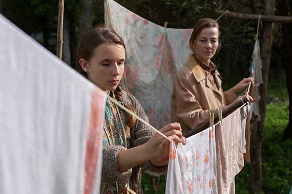 Rūta Kronberga on the set of Soviet Milk by Ināra Kolmane, photographer: Jānis Deinats